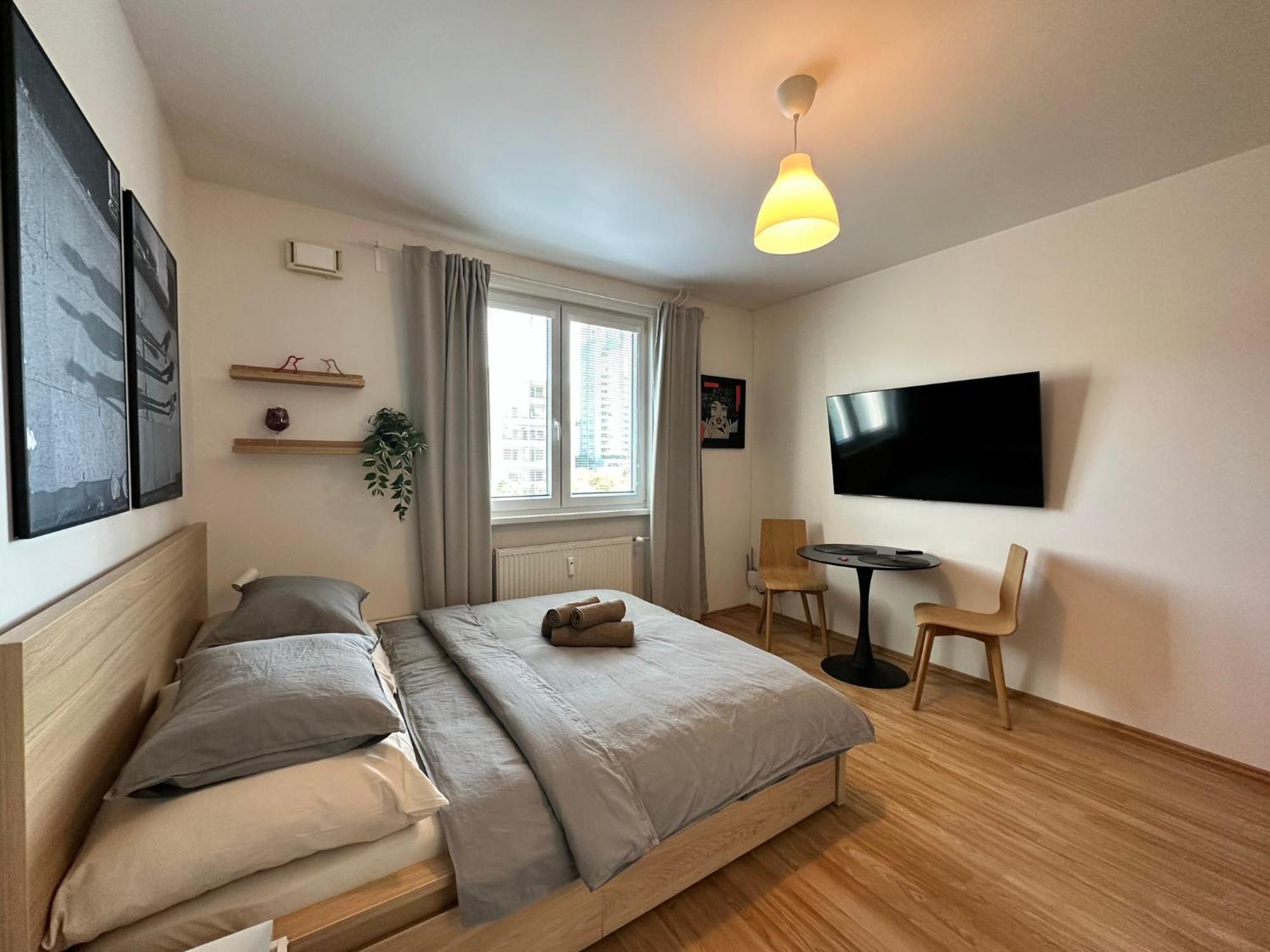 Cozy Studio Apartment In The Wider Center Bratislava Exterior foto